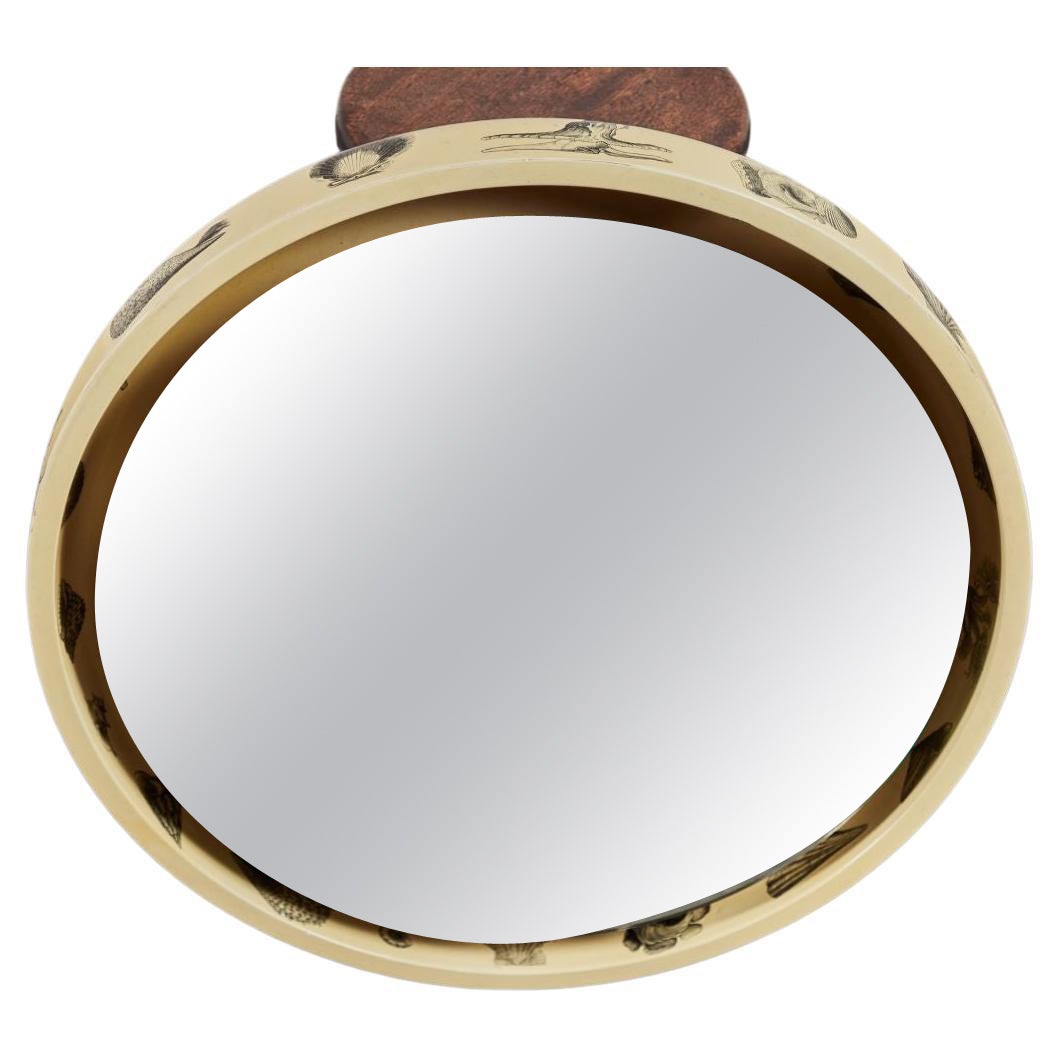 Rückseite beleuchtet, italienischer Spiegel im Fornasetti-Stil
