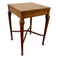 Antique Arts & Crafts Golden Oak Table