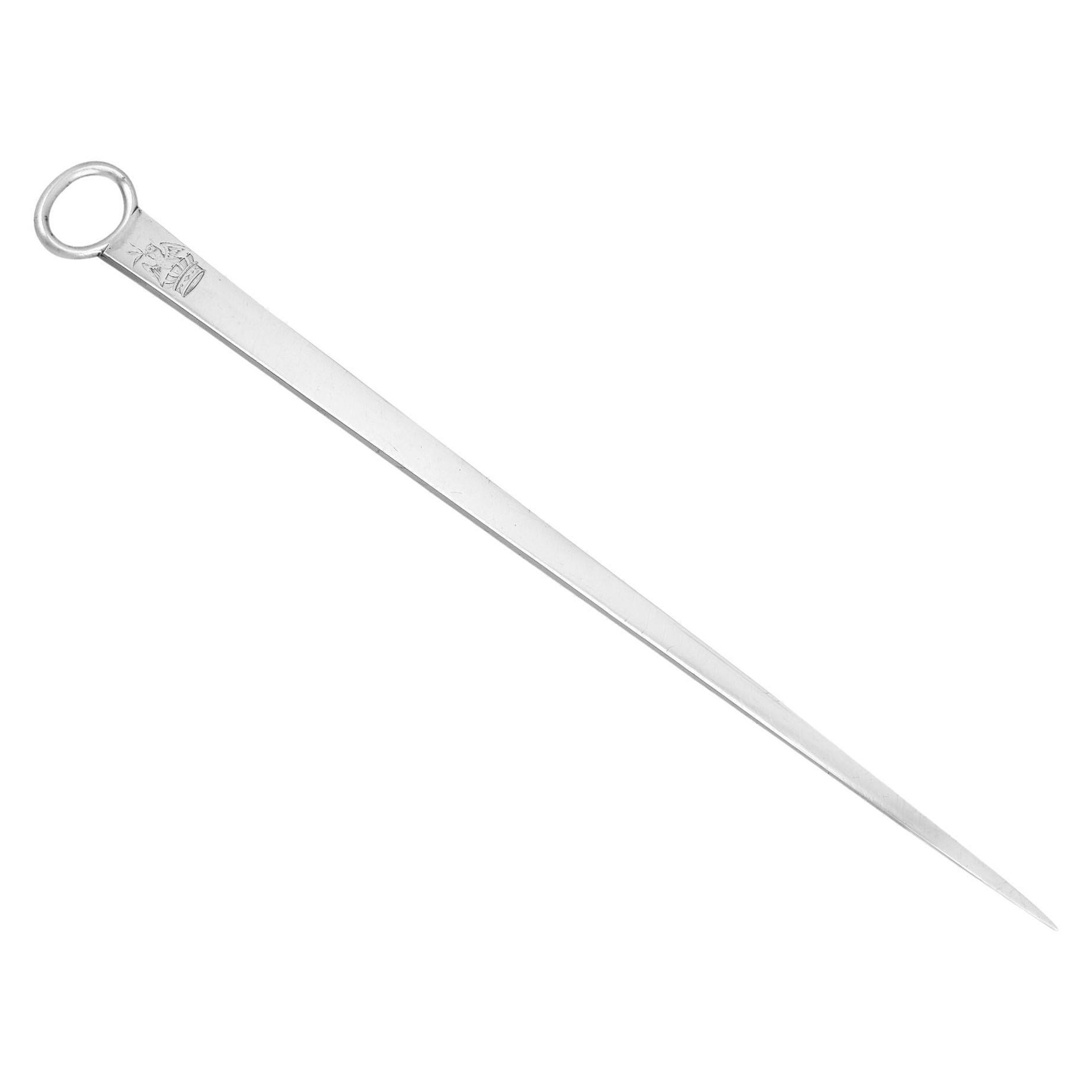 Antiker georgianischer Newcastle-Meat Skewer/Telleröffner aus Sterlingsilber im Angebot