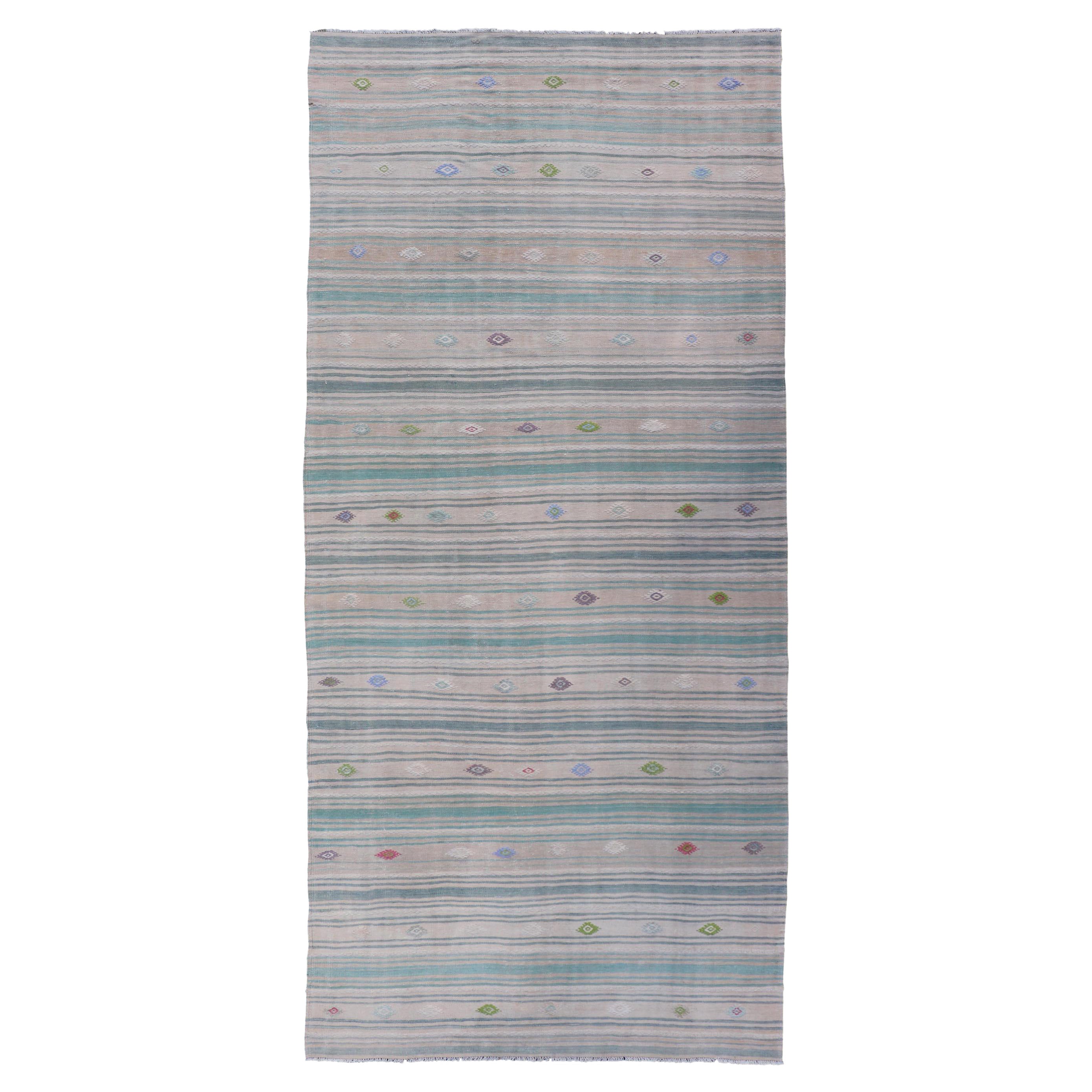 Handgewebter türkischer Kelim-Galerie-Teppich aus Wolle mit All-Over-Streifen-Design