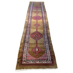 Tapis de couloir persan sérab antique antique, vers 1920