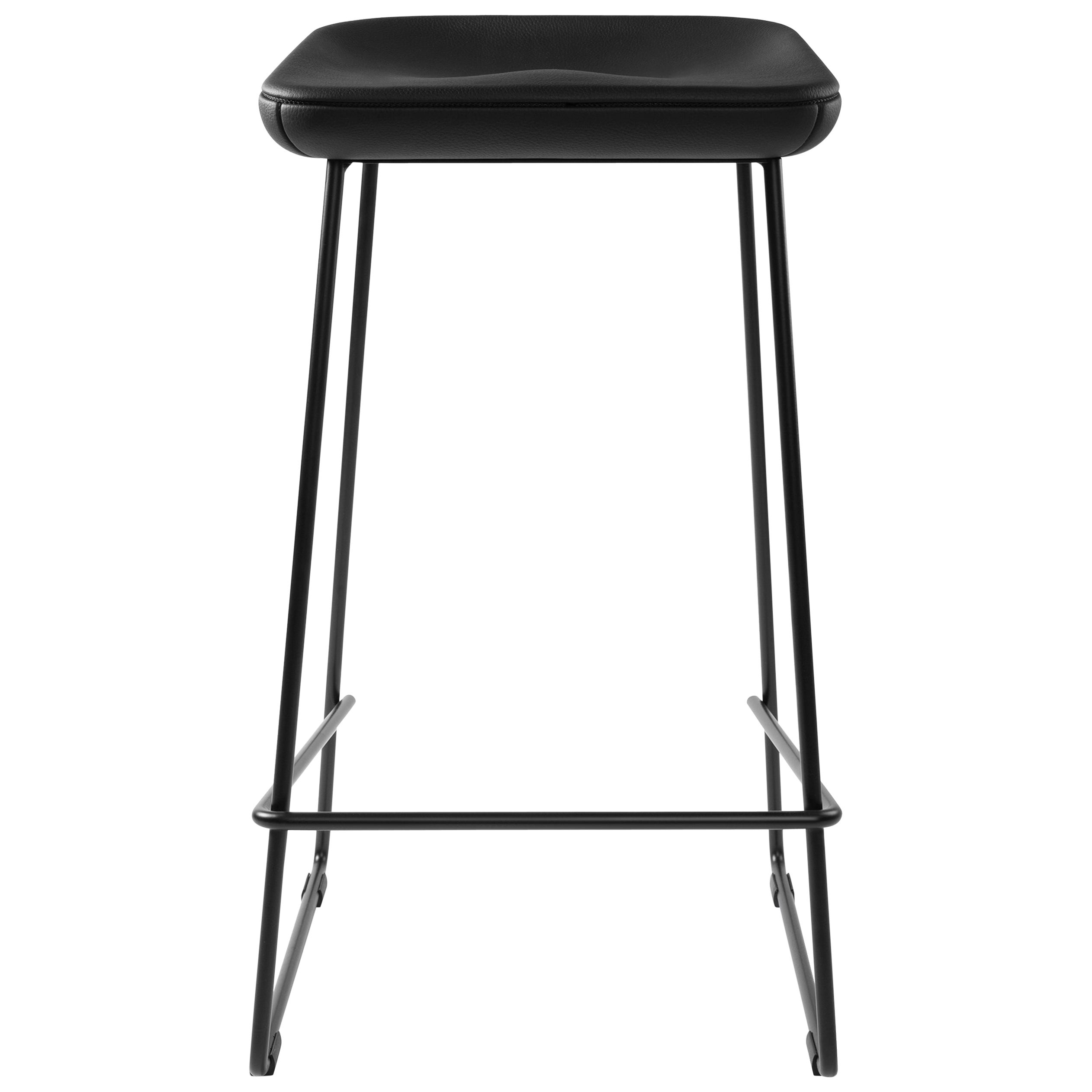 Stylish and Comfortable Counter Stool Wave with Leather Seat and Steel Frame. Discover the perfect seating solution for your bar or kitchen counter with the Counter Stool Wave. Made with a comfortable leather seat and durable steel frame, this