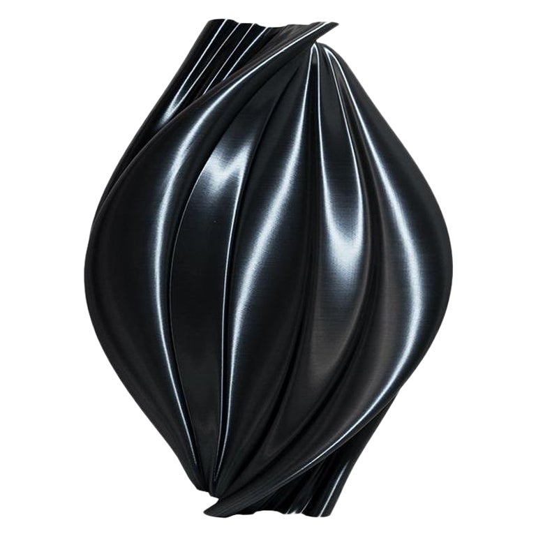 Damocle, vase-sculpture durable contemporain noir