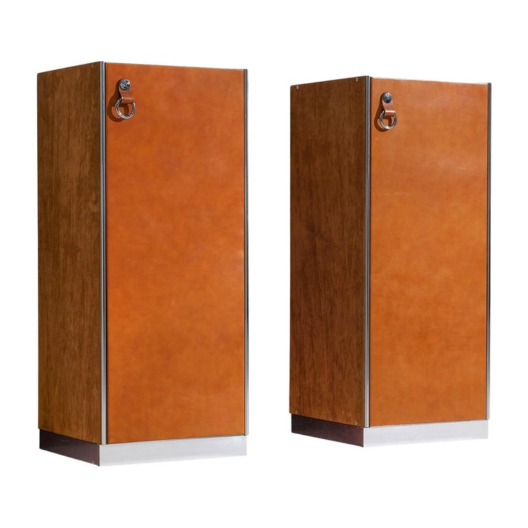 Guido Faleschini for Mariani Cabinets in Cognac Leather For Sale