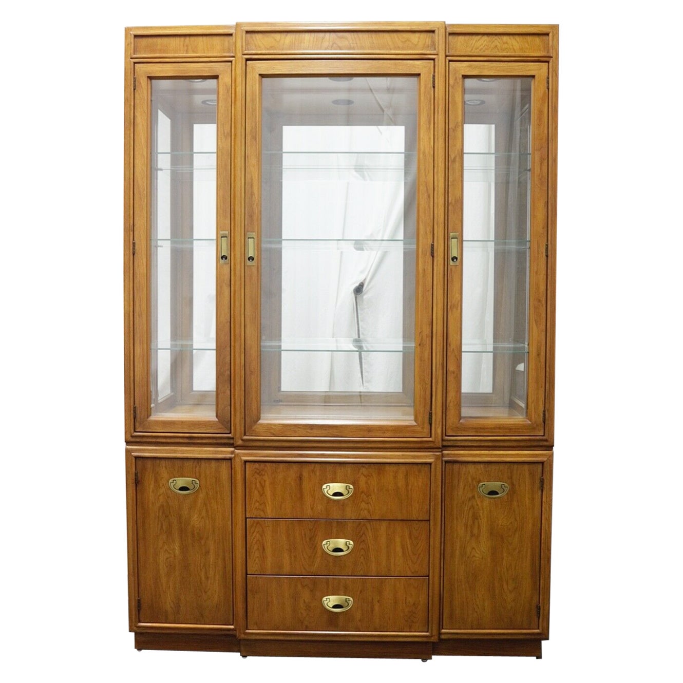 DREXEL Heritage Passage Campaign Style China Cabinet