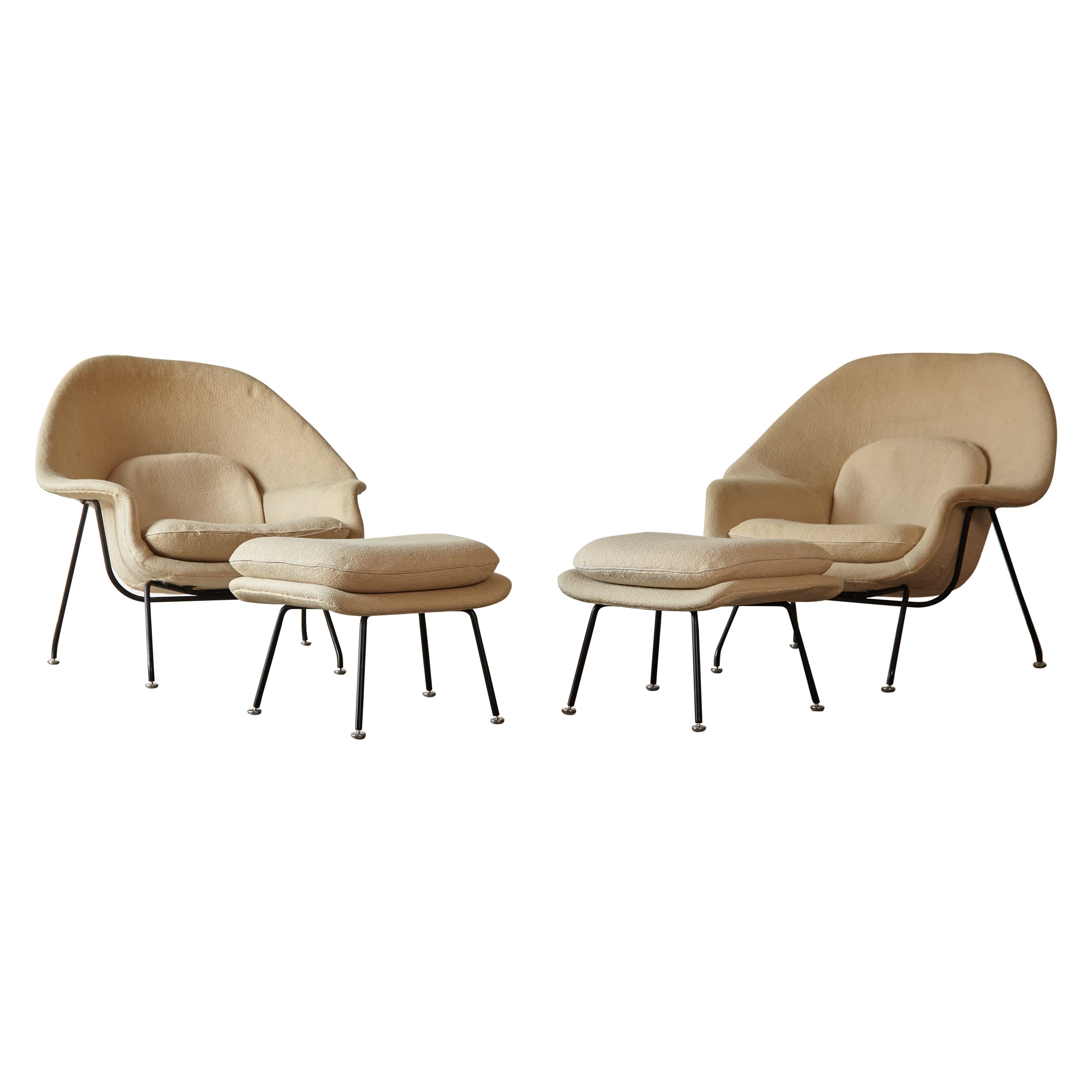 Rare Early Pair of Eero Saarinen Womb Chairs and Ottomans, Knoll, USA, 1950s For Sale