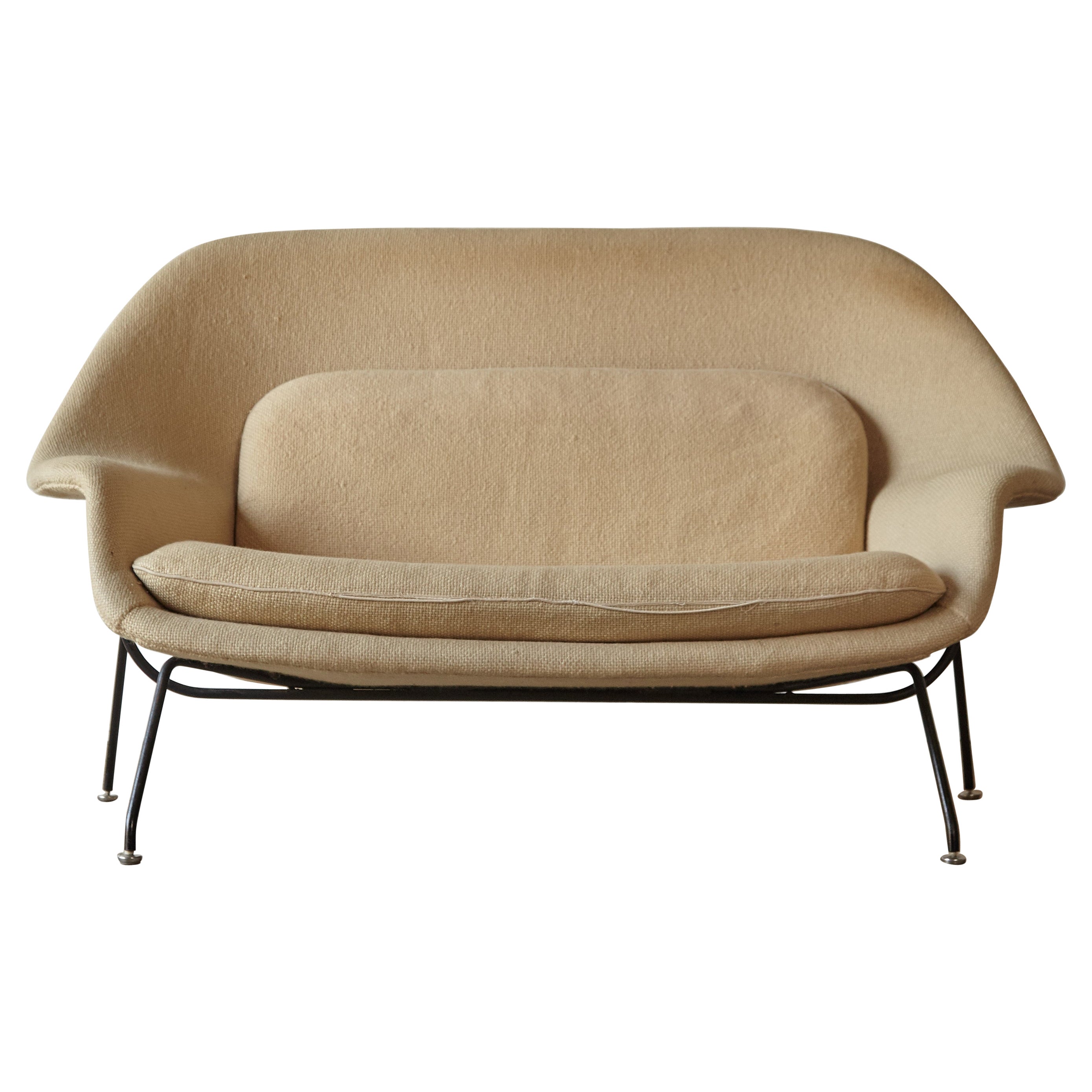 Rare Early Eero Saarinen Womb Sofa / Settee, Knoll, USA, 1950s For Sale at  1stDibs | 1950s settee