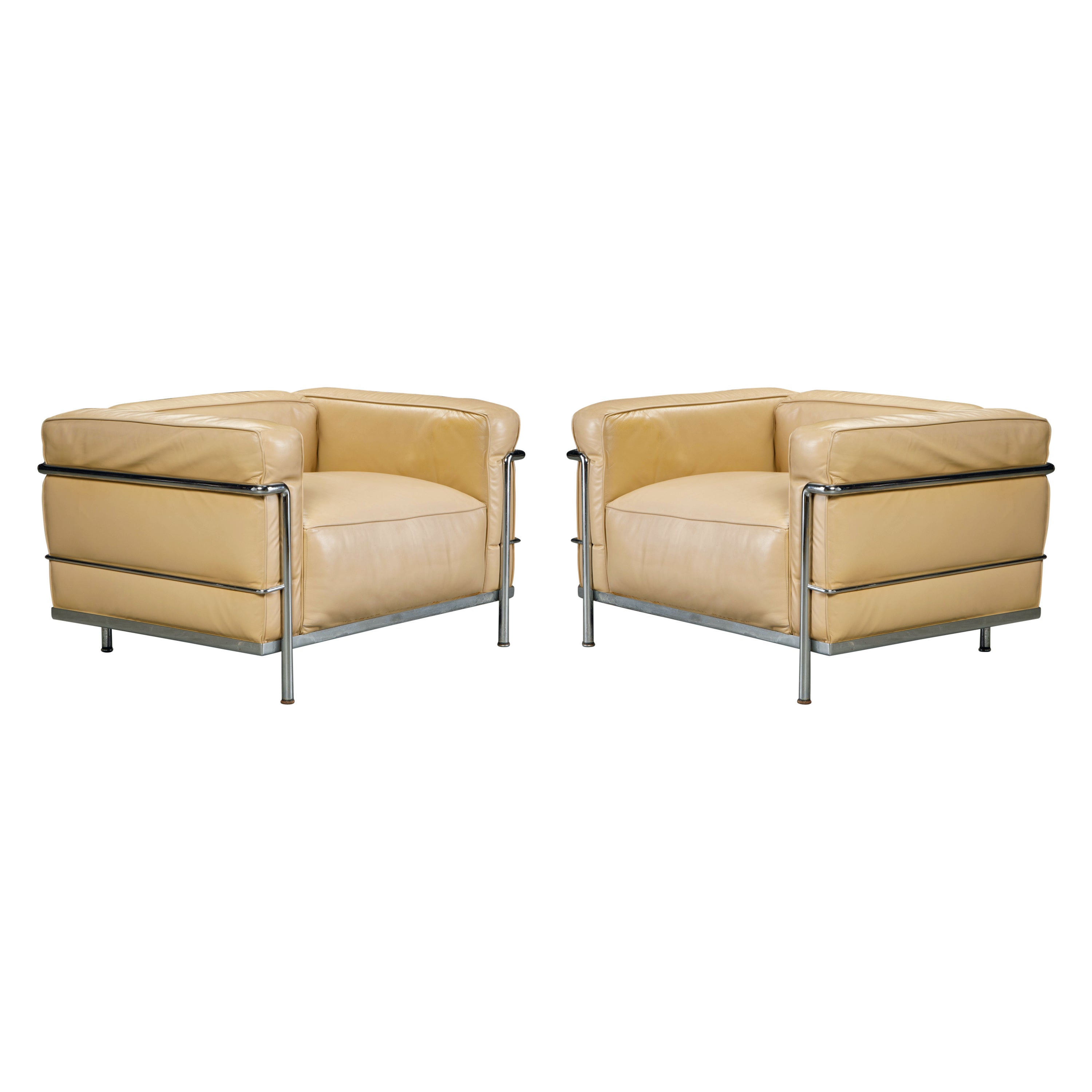 Pair of Early Production 'LC3' Lounge Chairs by Le Corbusier for Cassina, Signed