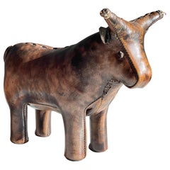 Small Omersa Leather Bull Doorstop for Valenti