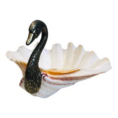 Vide-Poche en métal argenté et cygne en coquillage, œuvre française, attribuée à la Maison Jansen