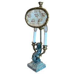 Lampe de table à deux lumières en bronze de style Louis XV du 19e siècle avec Pare-feu réglable