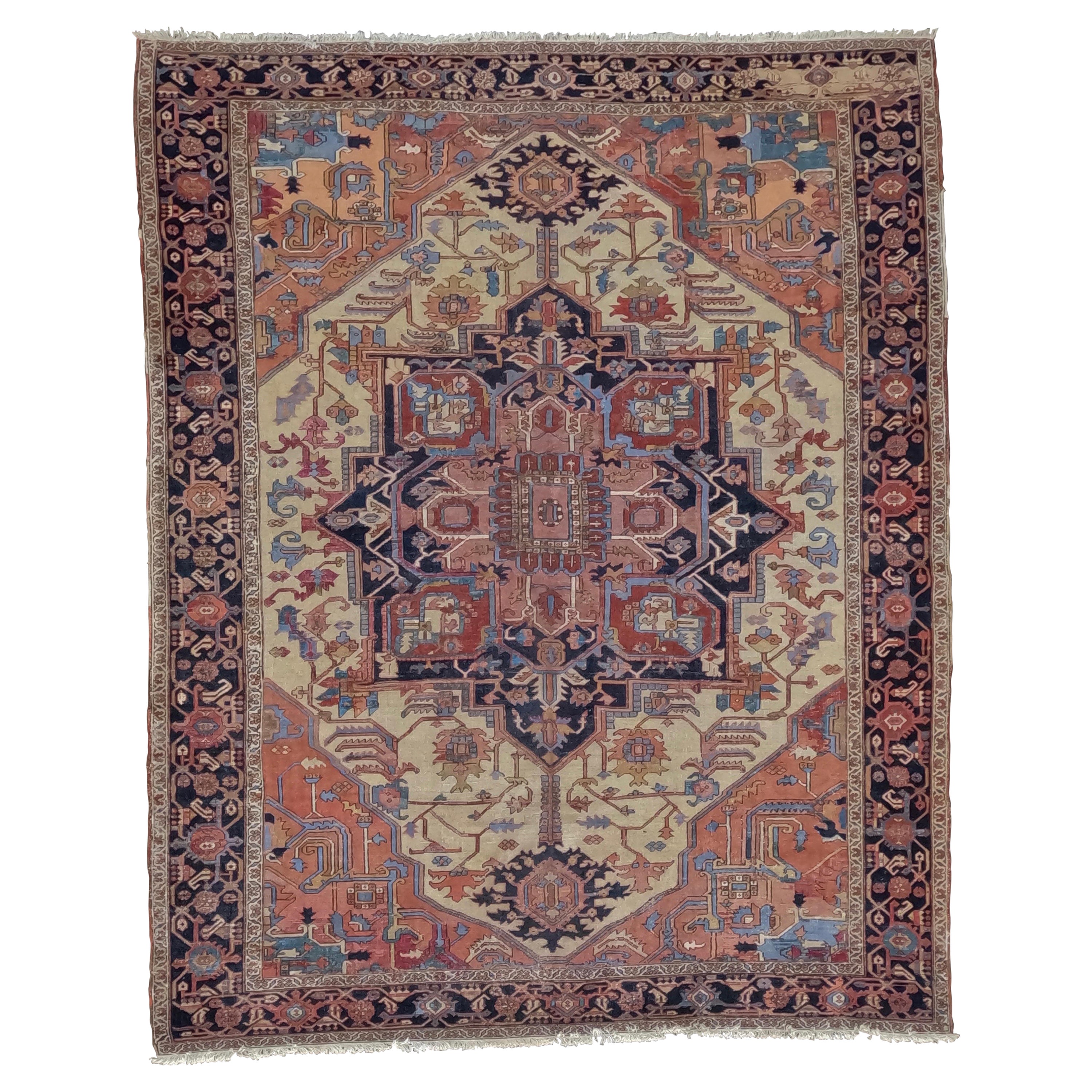 Antigua alfombra persa Serapi circa 1900