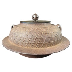 Japanese Old Tea Pot Chagama "Trellice and Flowers" Immediately Usable