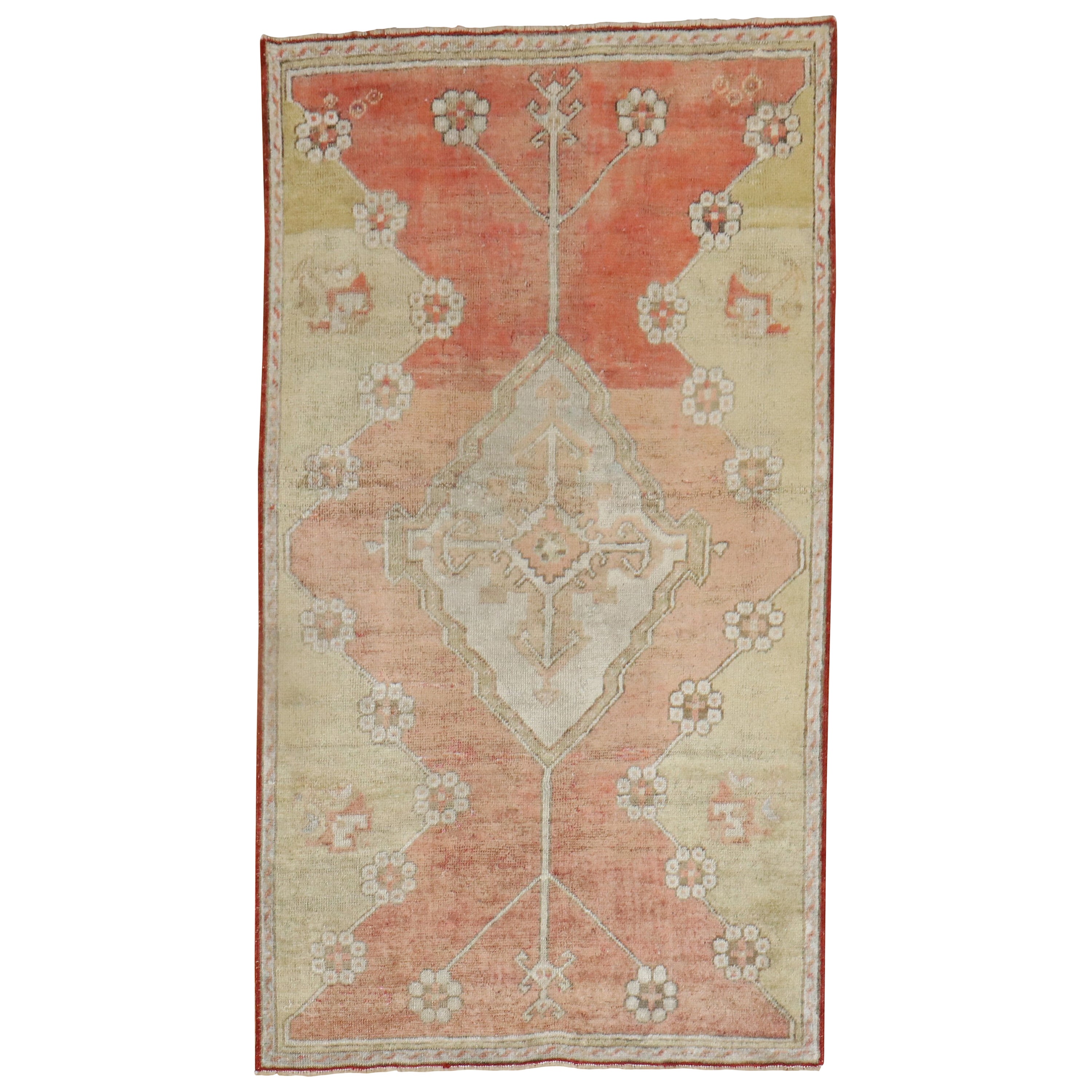 Early 20th Century Turkish Sivas Rug For Sale