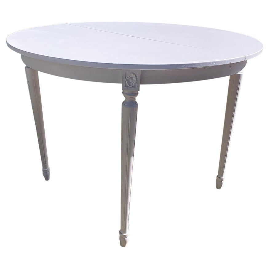 Swedish Gustavian Extendable Dining Table Swedish, White Later 20th C 112-180cm For Sale