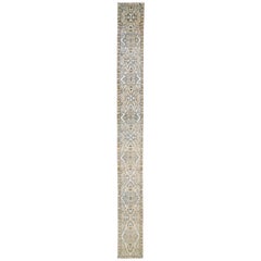 Long tapis de couloir persan ancien Heriz en laine beige à motifs floraux faits à la main