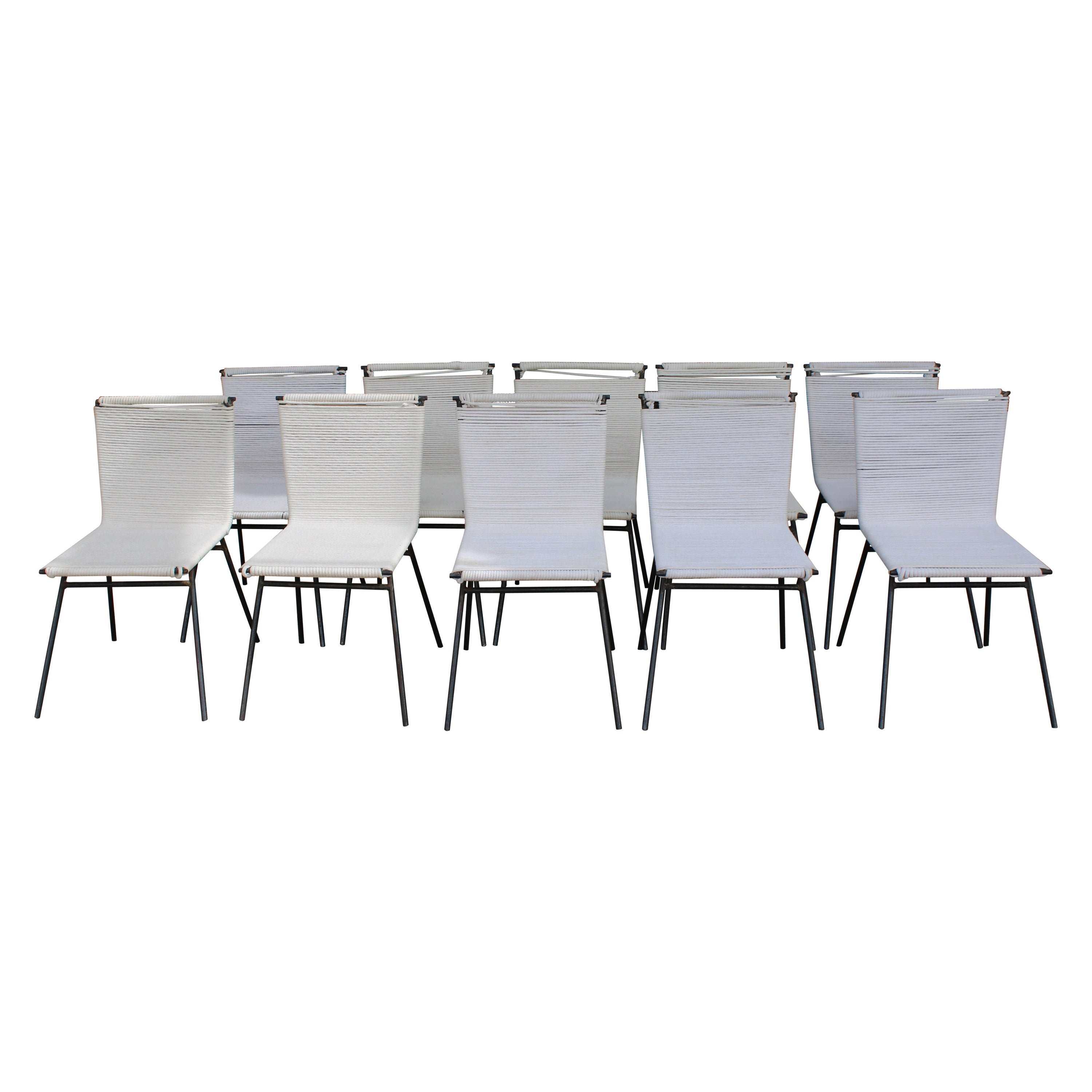 Ensemble de dix chaises de patio en corde dans le style d'Allan Gould en vente