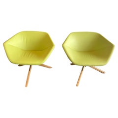 Ensemble de deux chaises longues Ella Montis en cuir vert en STOCK de Niels Bendtsen