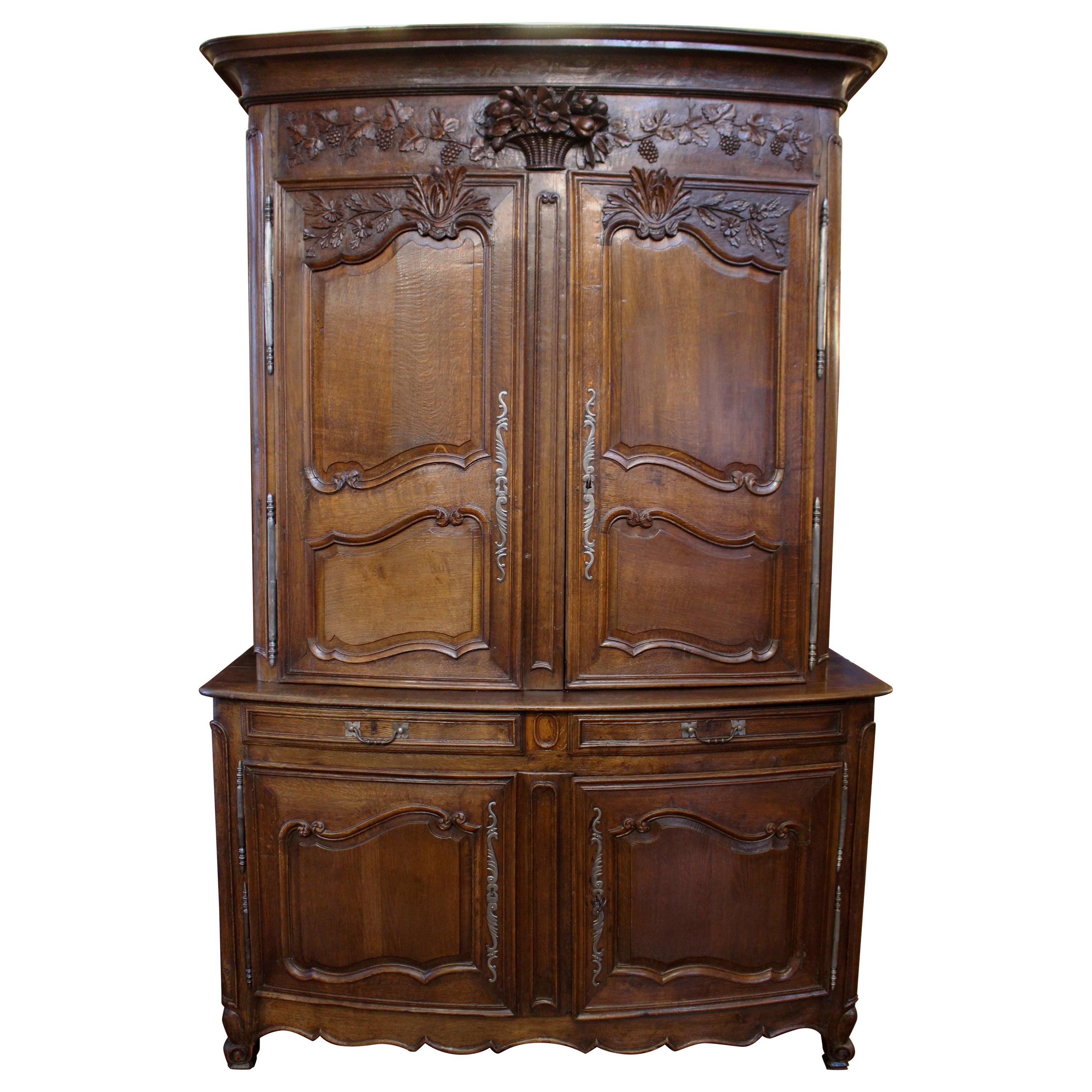Grand Country French Buffet a Deaux Corps For Sale