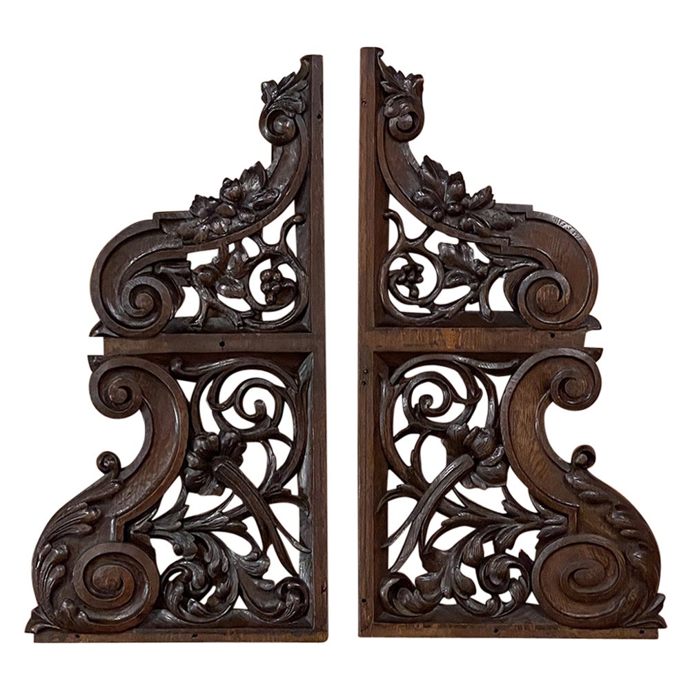 Pair Mid-19th Century French Renaissance Carved Architectural Decorations For Sale