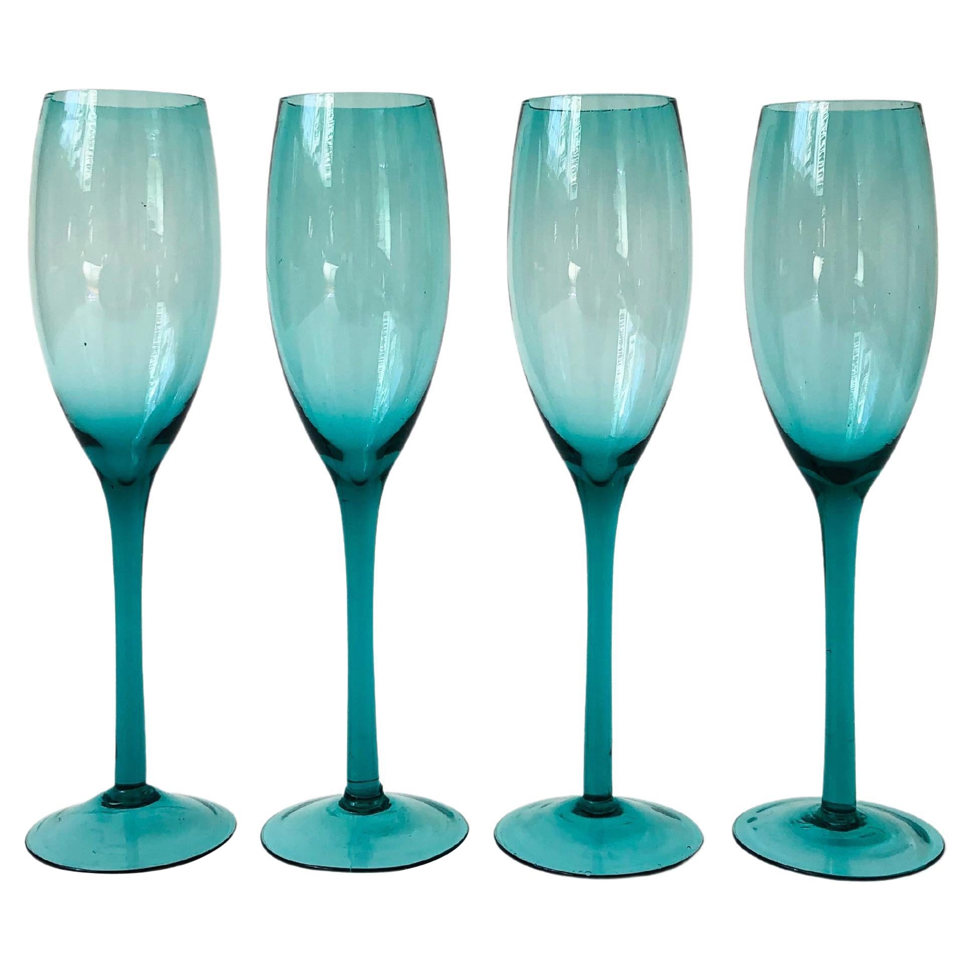 Marc Lalique, 8 Flutes à Champagne "Sourire de l 'Ange", 1948 at 1stDibs