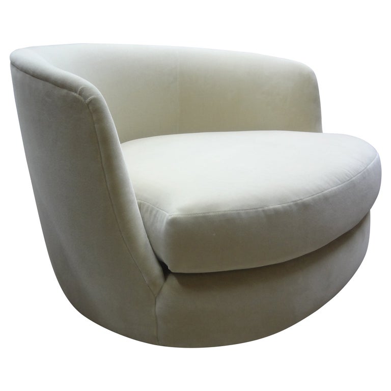 Circular Milo Baughman for Thayer Coggin Swivel Lounge Chair For Sale