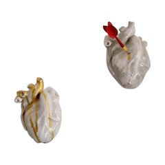 Herzförmiges Set aus Dart & Gold, 2022, handgefertigt in Italien, Anatomisches, einzigartiges Stück