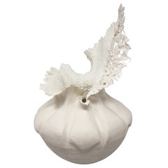 Ceramic Sculpture with Handbuilt Lace from the "Bouquet" Collection nr. 95