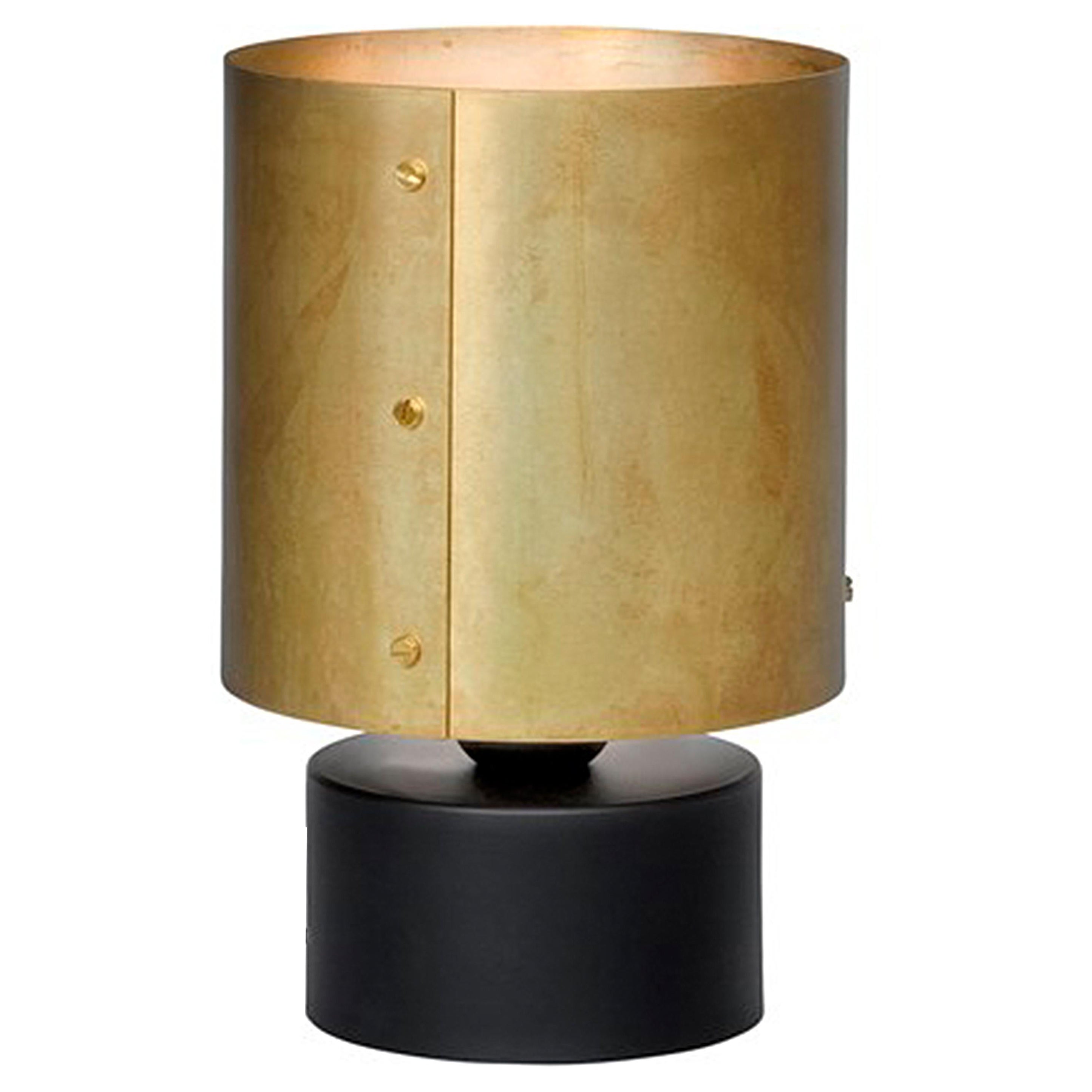 Konsthantverk Svep Black Raw Brass Table Lamp For Sale