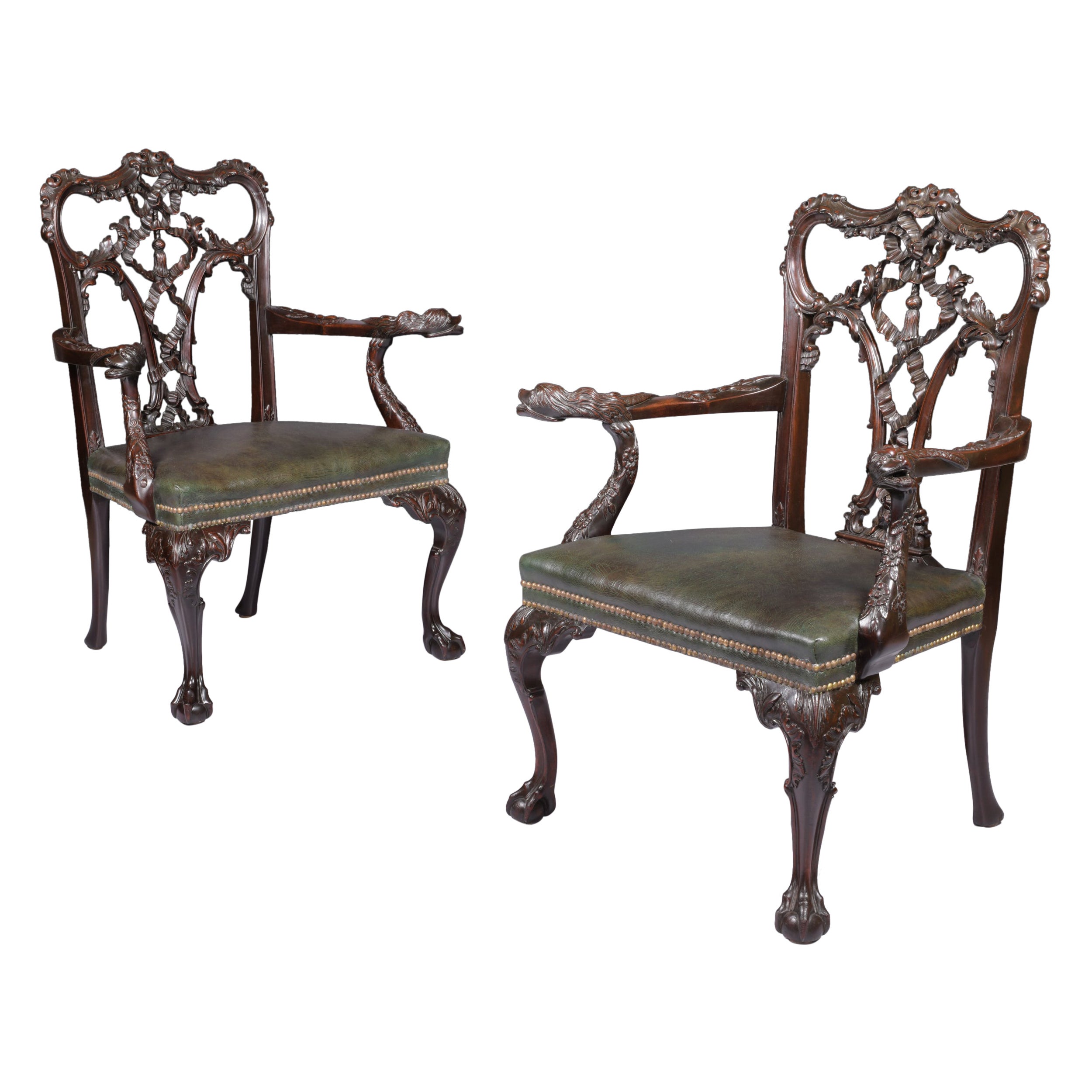 Paire de fauteuils Chippendale irlandais de style George III du 19ème siècle
