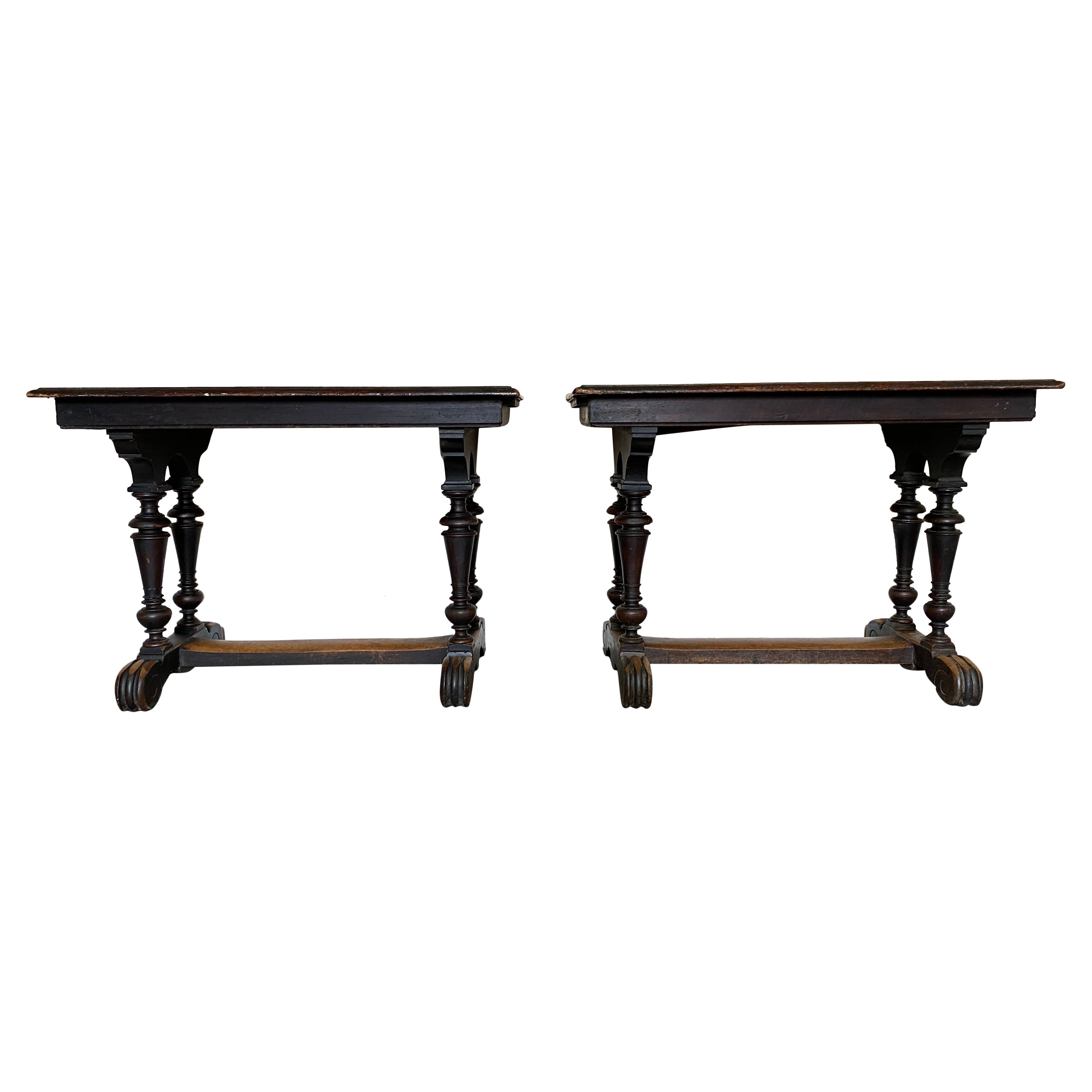 Pair of Flemish Estaminet Table - Late 18th - France Or Belgium For Sale