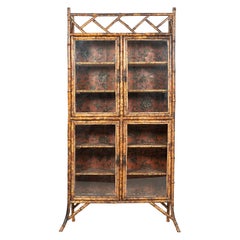 Englisches Bücherregal aus glasiertem Bambus aus dem 19. Jahrhundert