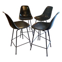 Ensemble de 4 tabourets en fibre de verre Eames pour Herman Miller