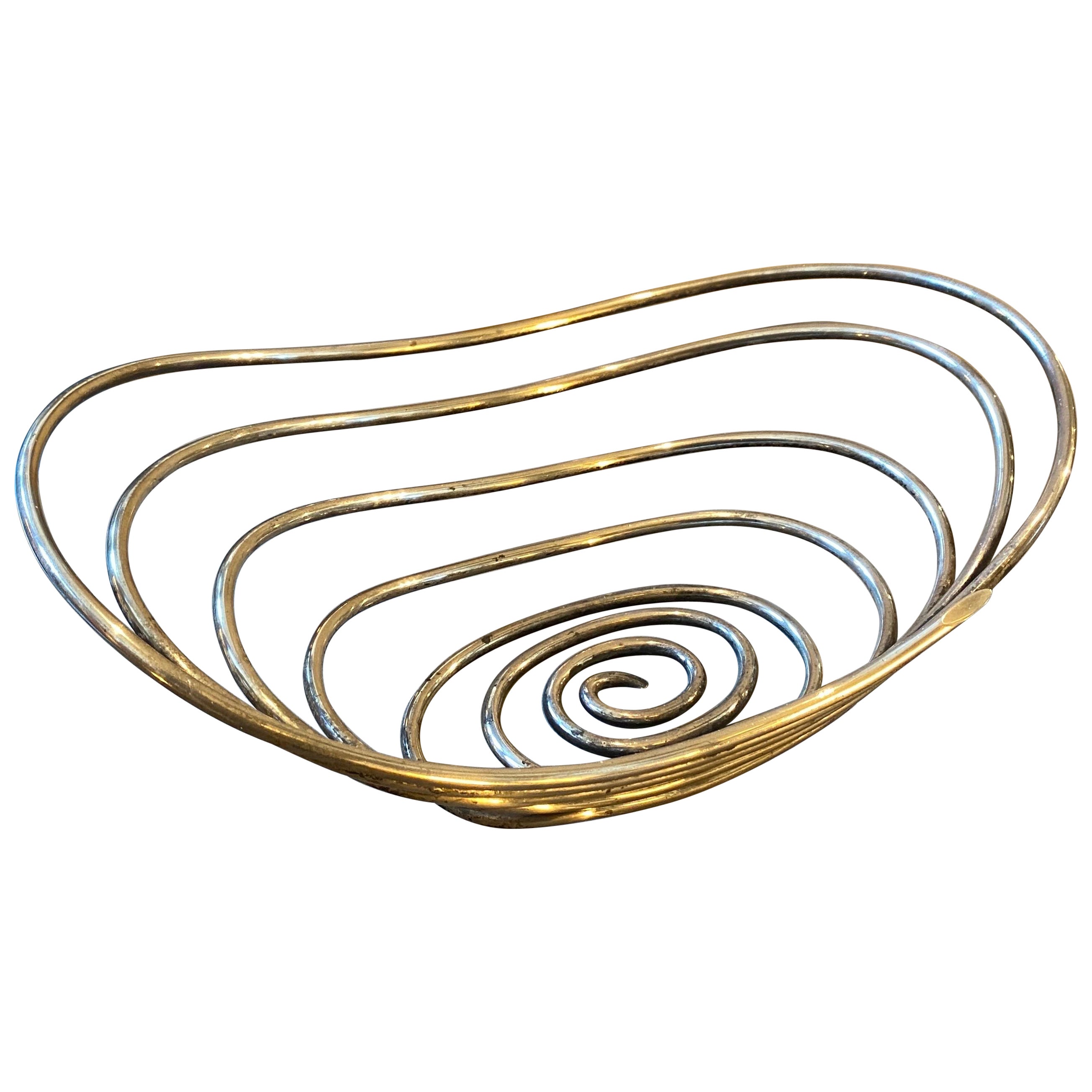 1970s Iconic Modernist Silver Plated Italian Basket Design by Lino Sabattini For Sale