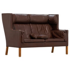 Vintage Børge Mogensen, Coupé Sofa in Chocolate Leather, 1971 for Fredericia, Denmark