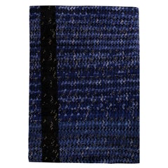 Teppich & Kilims skandinavisch inspirierter geometrischer schwarzer und blauer Wollflorteppich