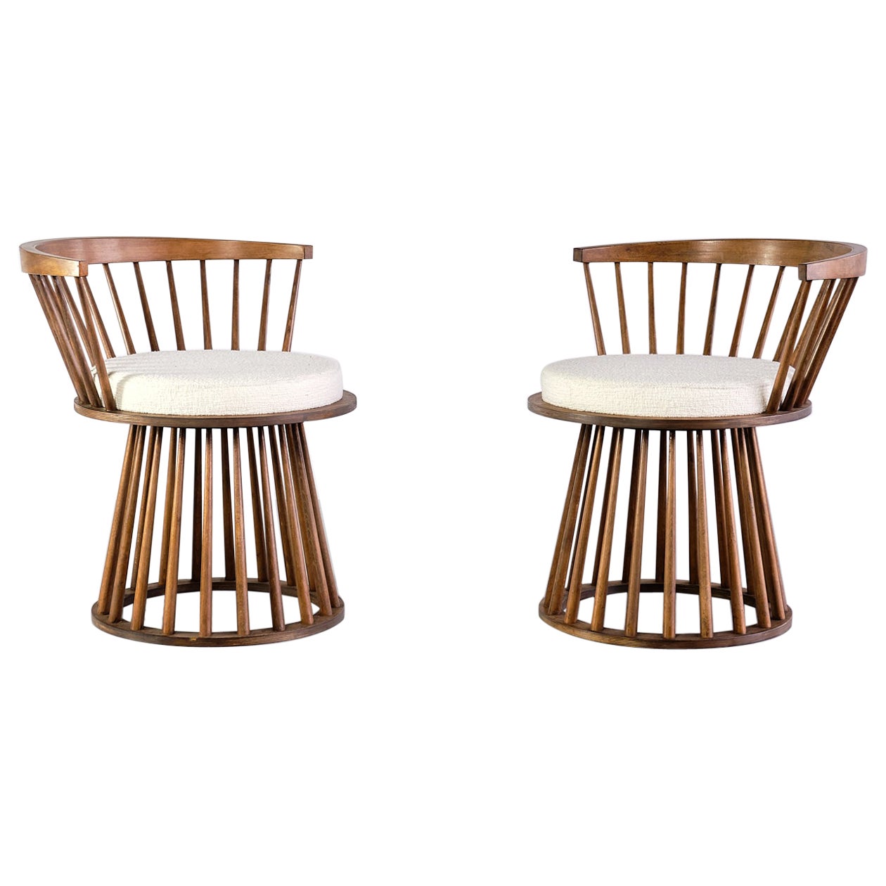 Pair of French Modern Spindle Chairs in Oak and White Bouclé Fabric, 1950s