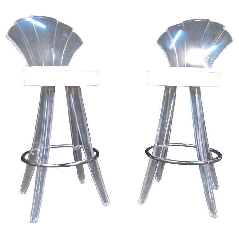 Pair of Vintage Bar Stools in Lucite and Vinyl For Sale at 1stDibs