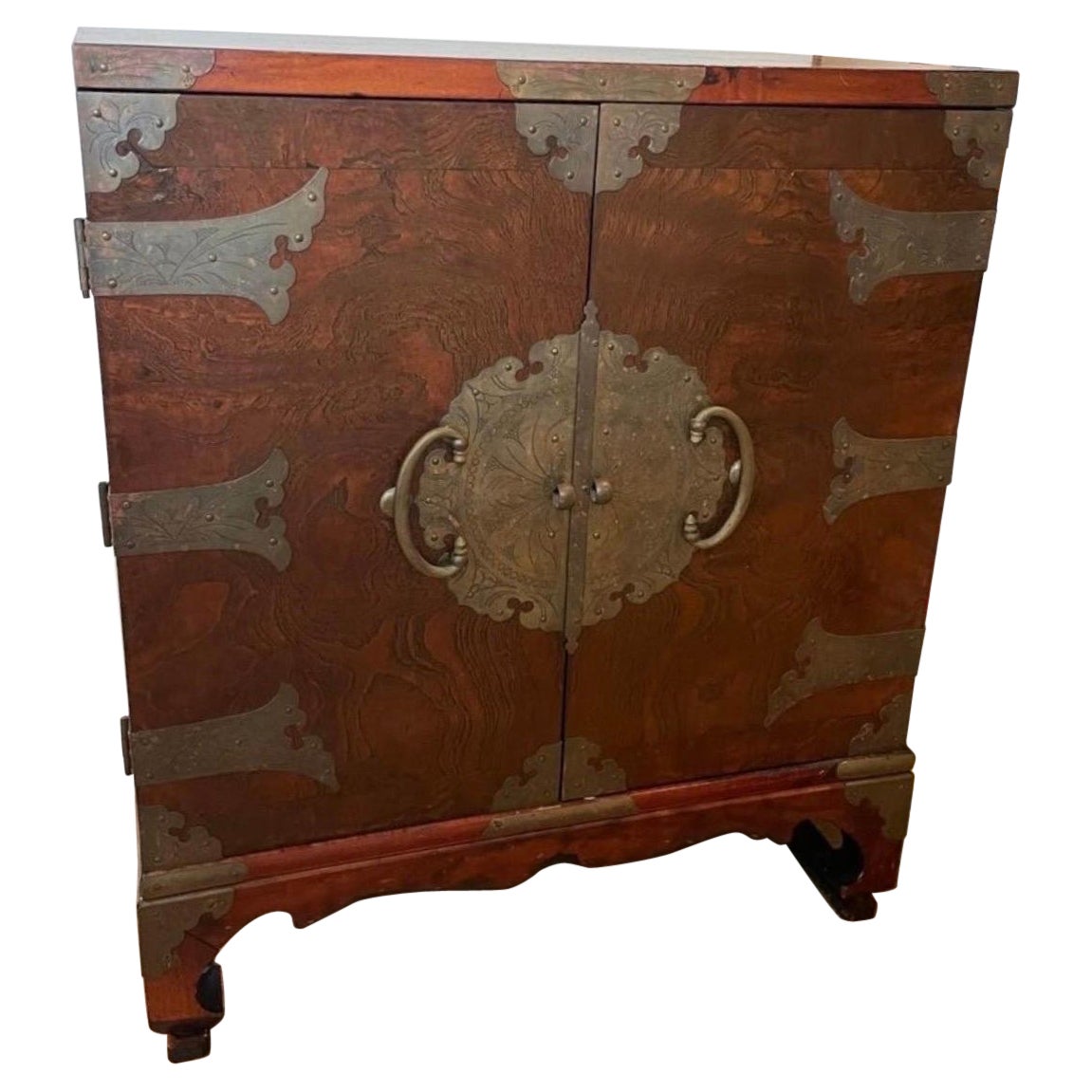 Antique Tansu Cabinet Stand with Brass Accent with Slideout Lock For Sale