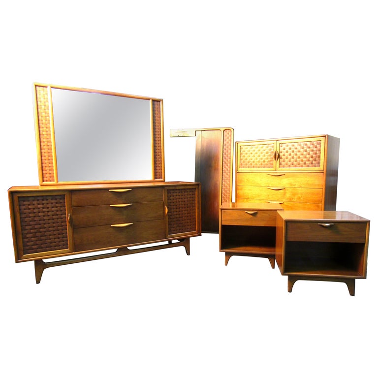 Stunning MidCentury Lane Bedroom Set For Sale at 1stDibs