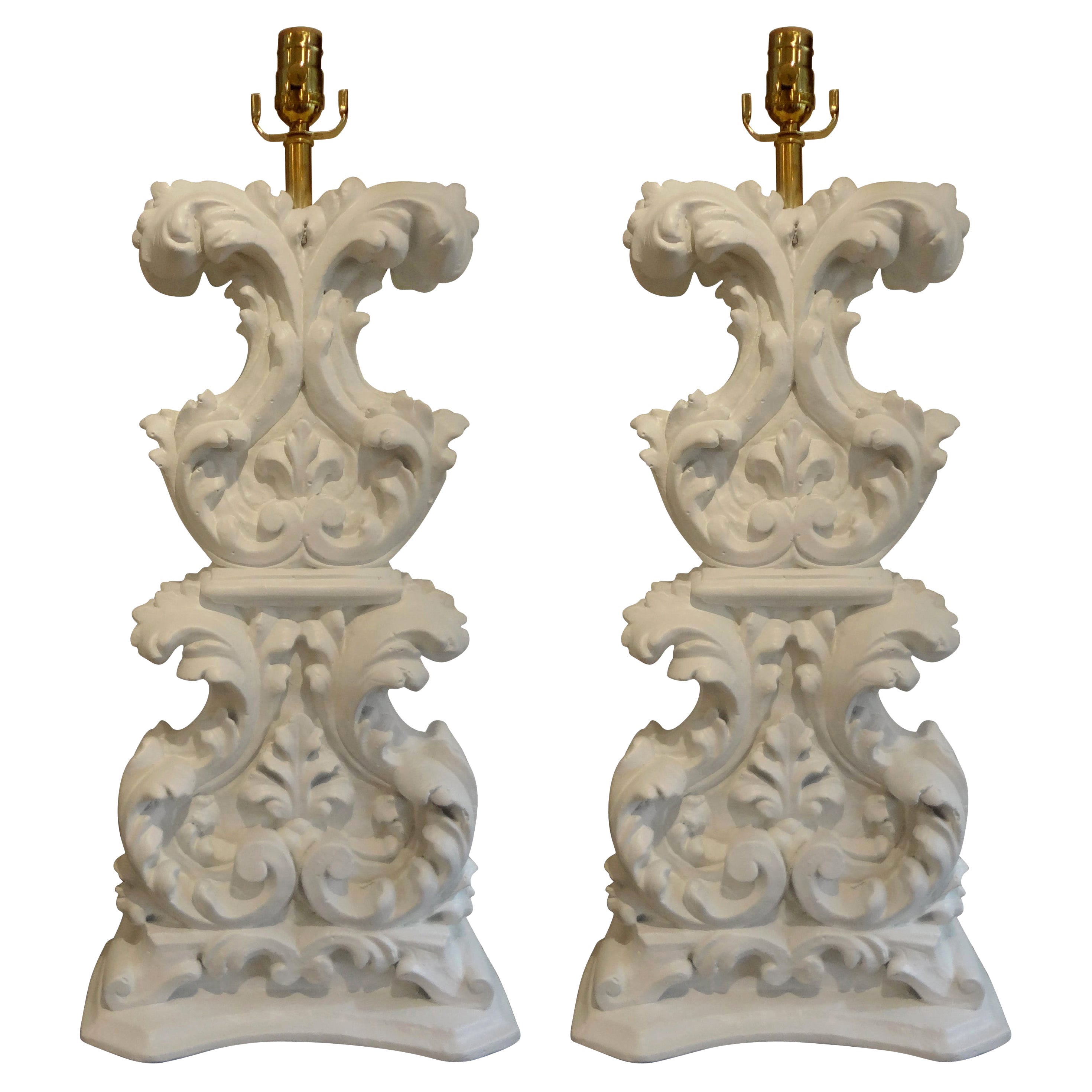 Hollywood-Regency-Lampen aus Gips mit Drapierung von Dorothy