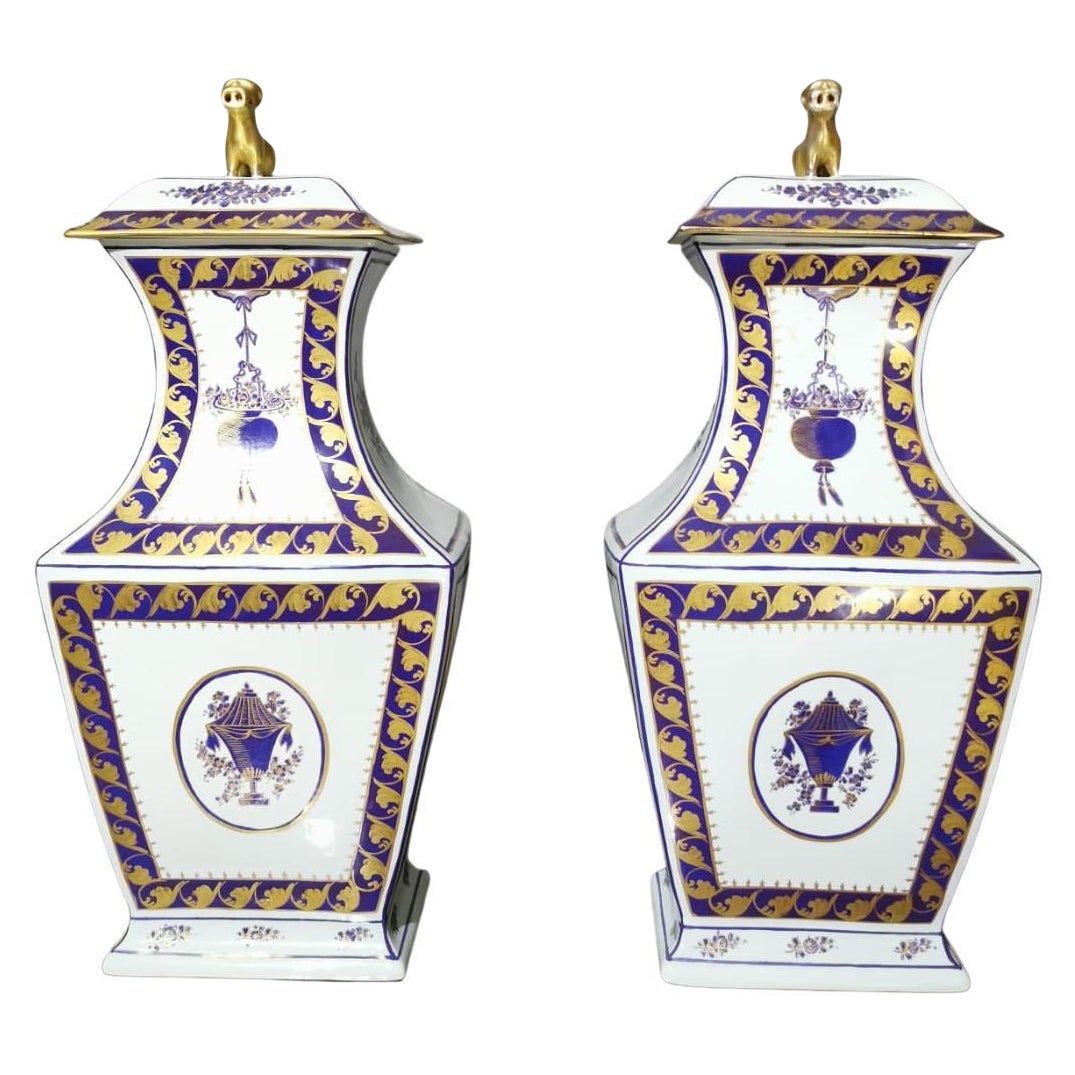 Vases Porcelain by Lowestoft 19th Century White Blue English Design Set of 2