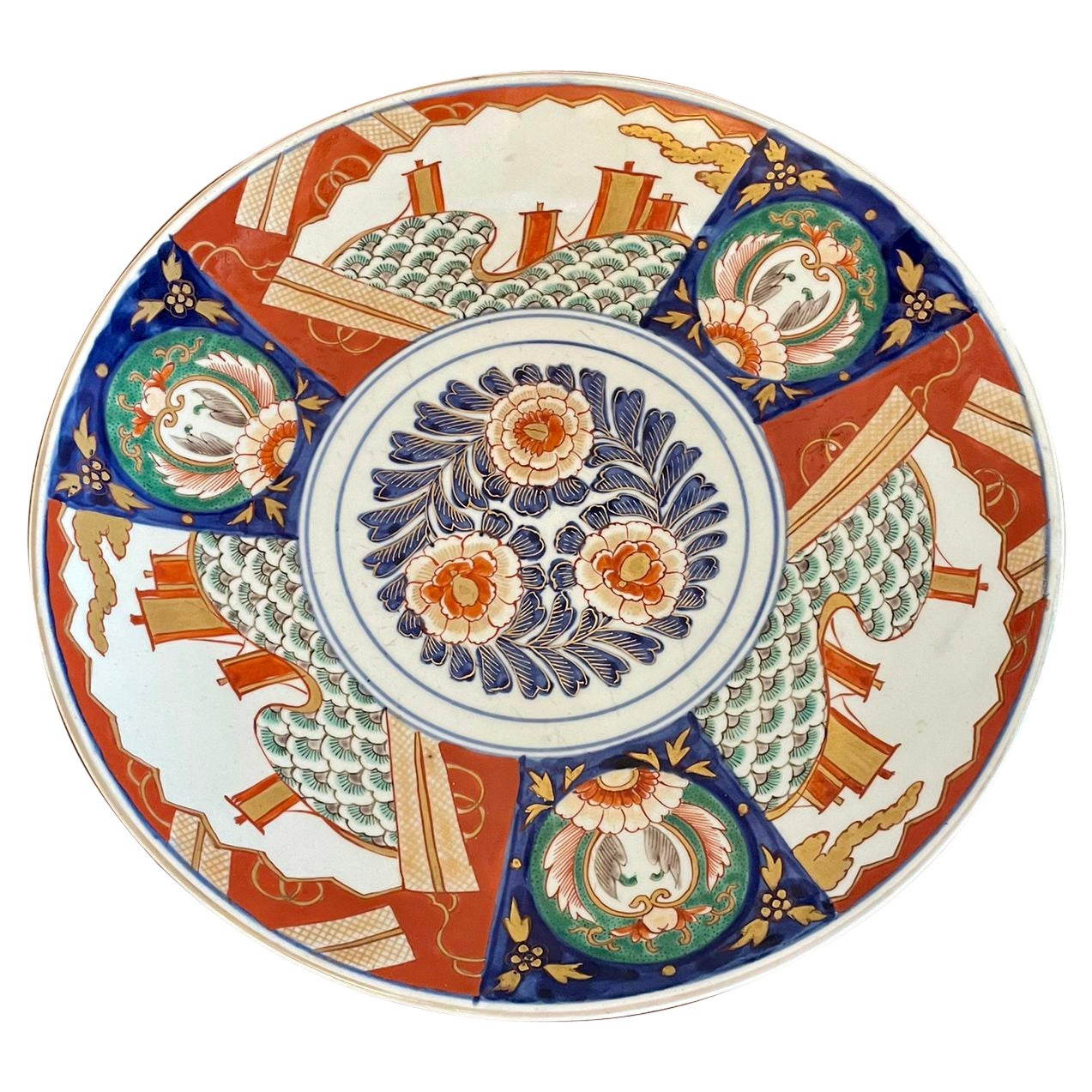 Grand chargeur Imari ancien de qualité japonaise