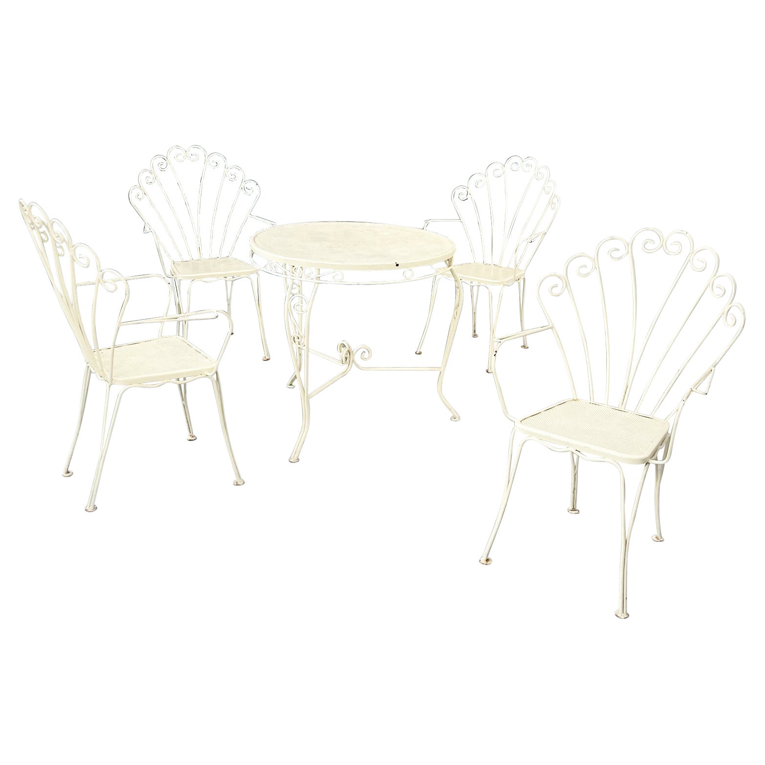 Italian Mid-Century Modern Garden Chairs and Table in White Wrought Iron, 1960s For Sale