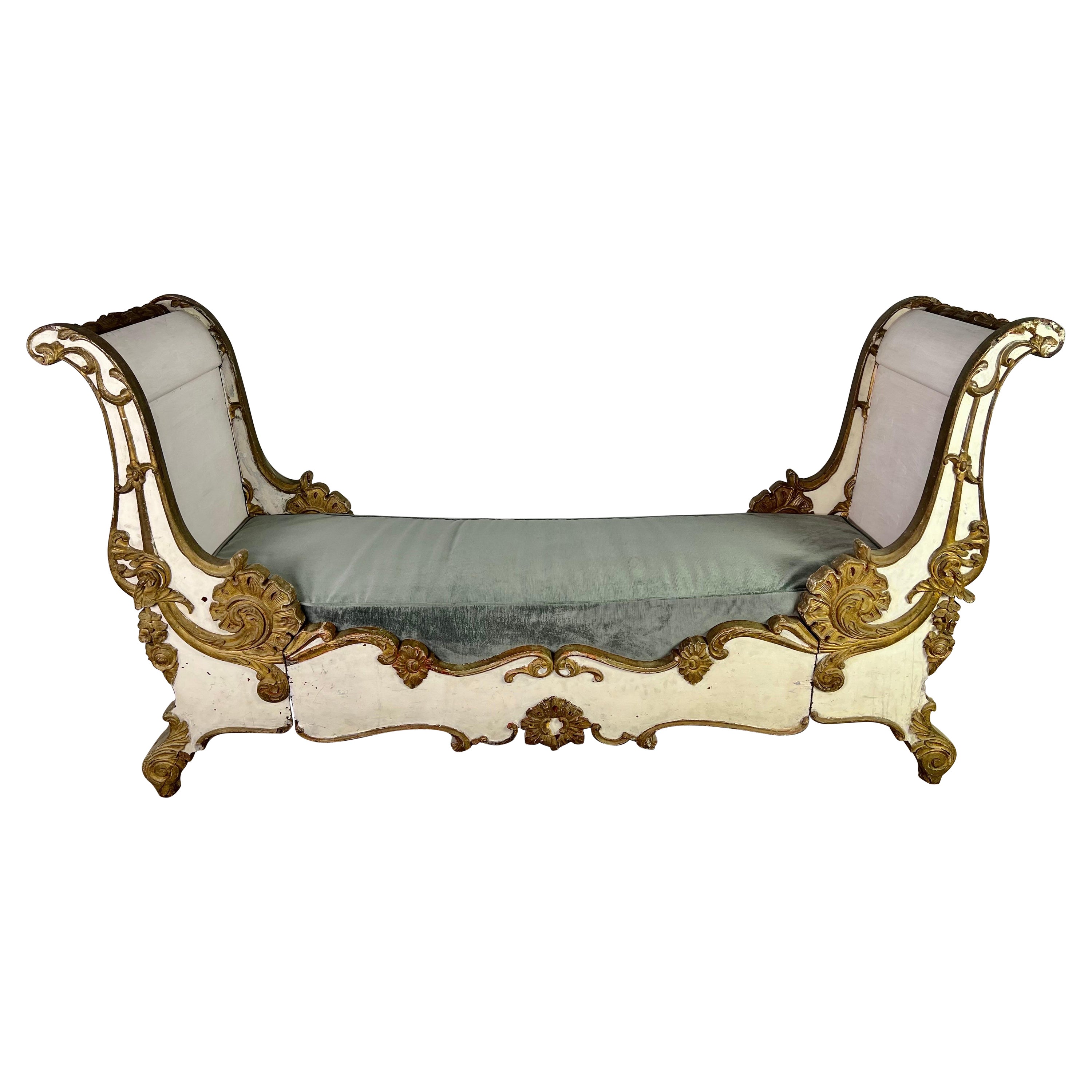 19th C. French Painted and Parcel Gilt Daybed For Sale