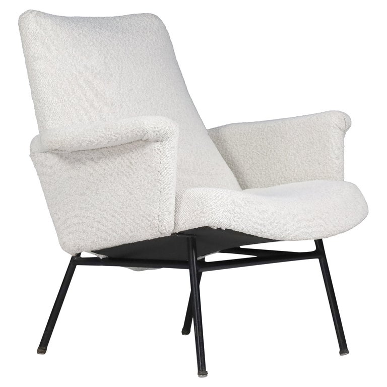 Mid-20th SK660 Armchair by Pierre Guariche in New Bouclé Upholstery France, 1953 For Sale