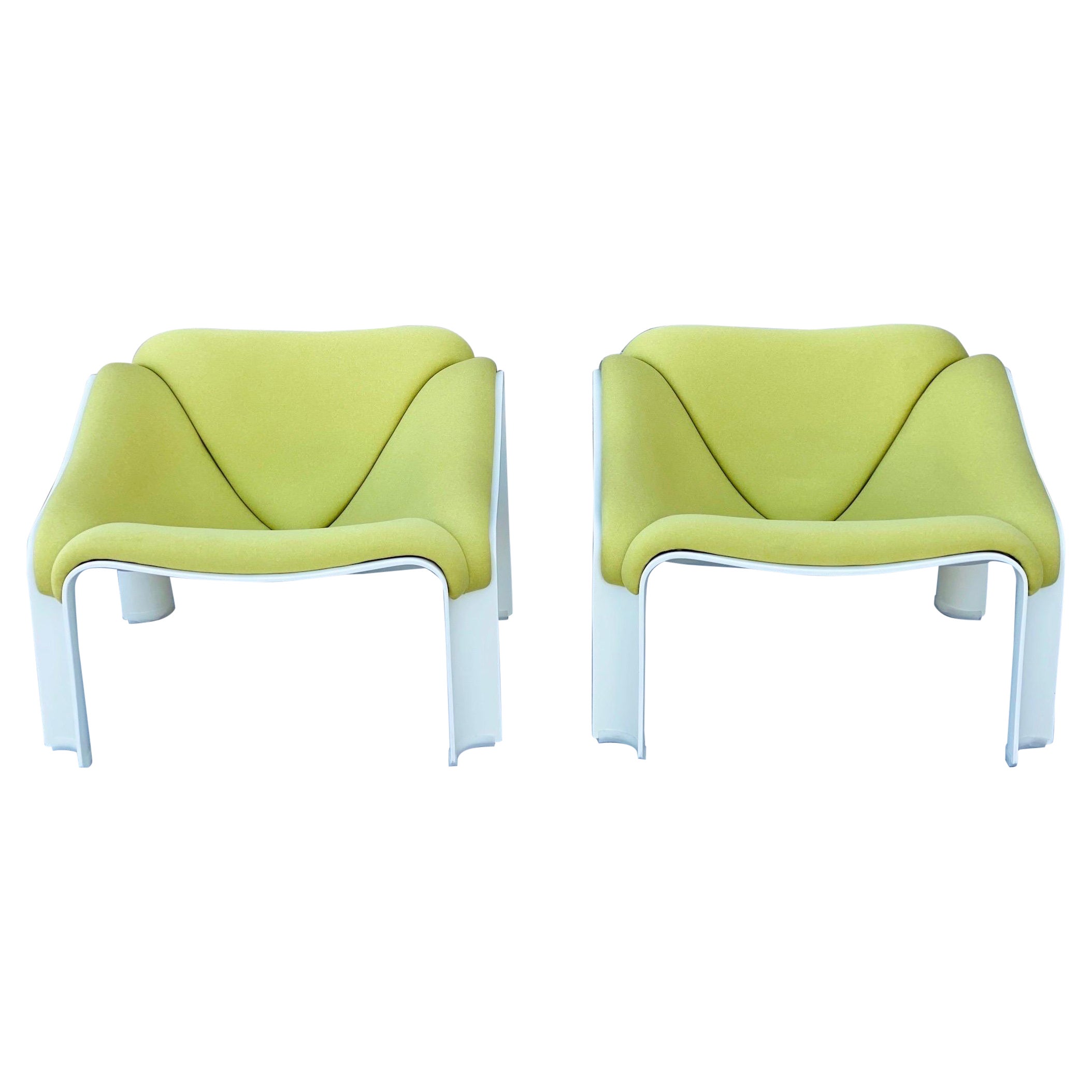 1970s Pierre Paulin for Artifort F303 Lounge Chair, a Pair