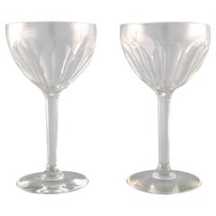 Deux verres à vin rouges Art Déco en verre cristal transparent de Baccarat, France