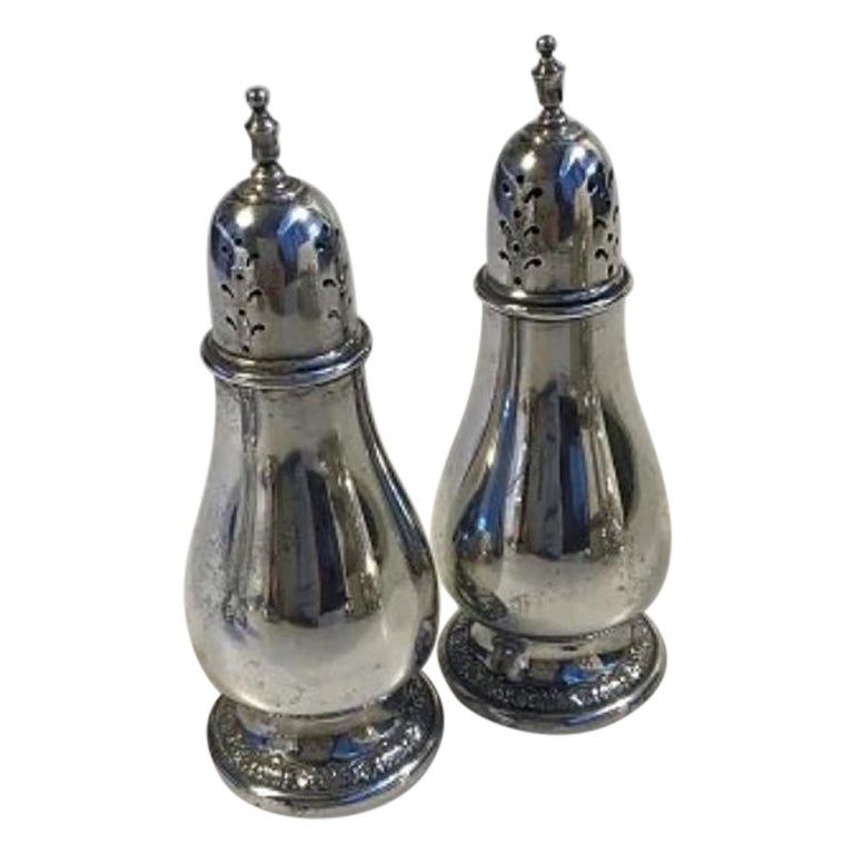 International Sterling Prelude Salt/Pepper Pots S118 For Sale at 1stDibs
