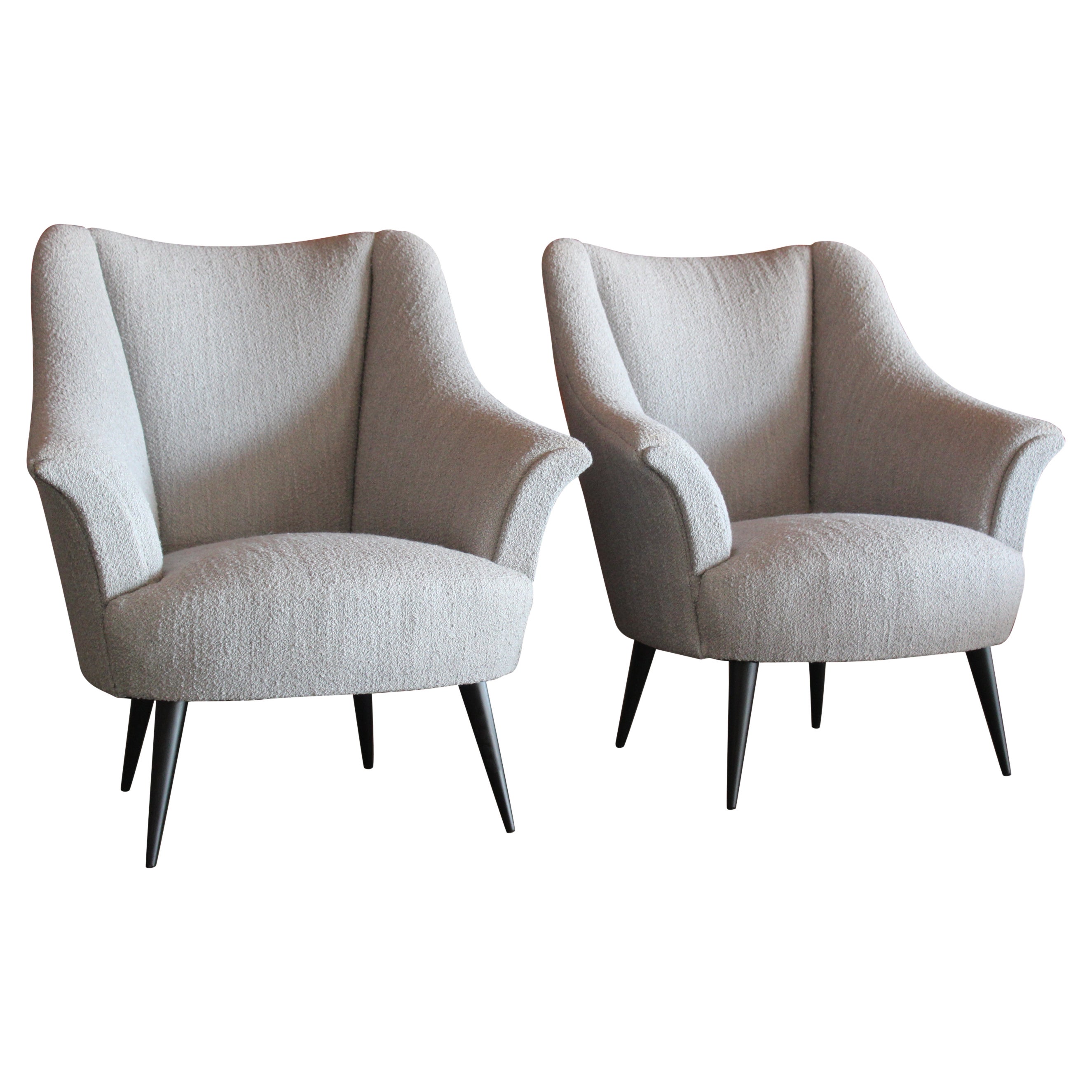 Pair of 1950s Italian Armchairs in Bouclé For Sale